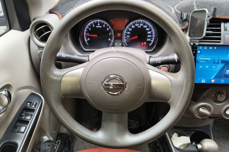 Used Nissan Sunny 2011 1.5XL CVT Luxury Edition Steering Wheel