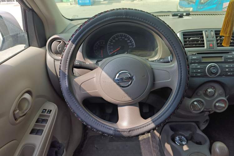 Used Nissan Sunny 2011 1.5XE Manual Comfort Edition Steering Wheel
