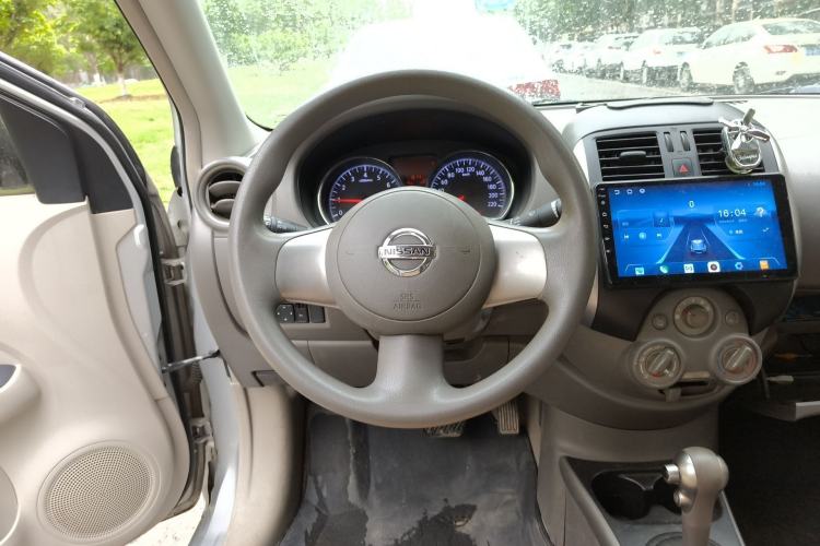 Used Nissan Sunny 2011 1.5XL CVT Luxury Edition Steering Wheel