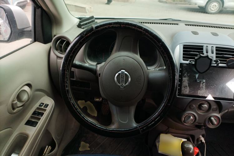 Used Nissan Sunny 2011 1.5XE Manual Comfort Edition Steering Wheel