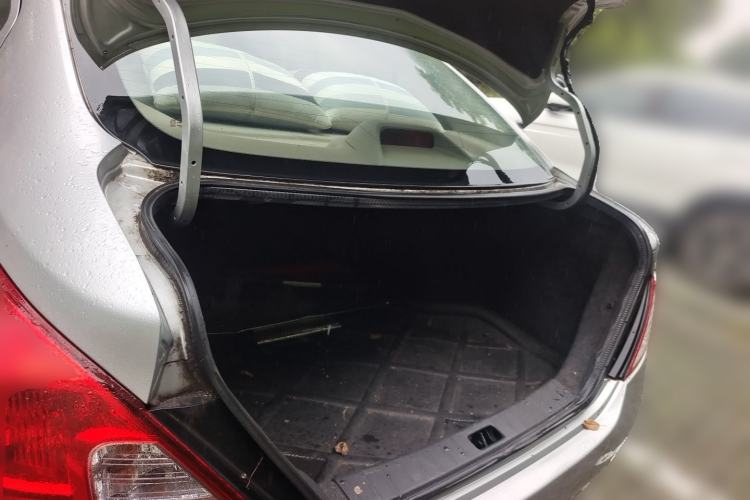 Used Nissan Sunny 2011 1.5XE CVT Comfort Edition Trunk