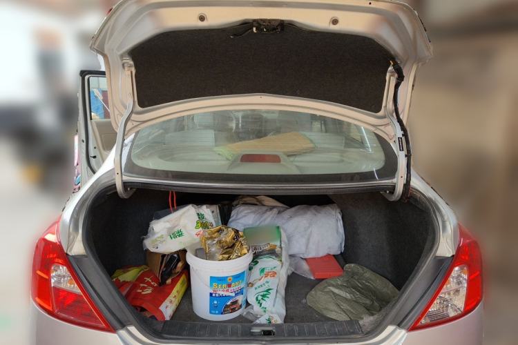 Used Nissan Sunny 2011 1.5XE Manual Comfort Edition Trunk