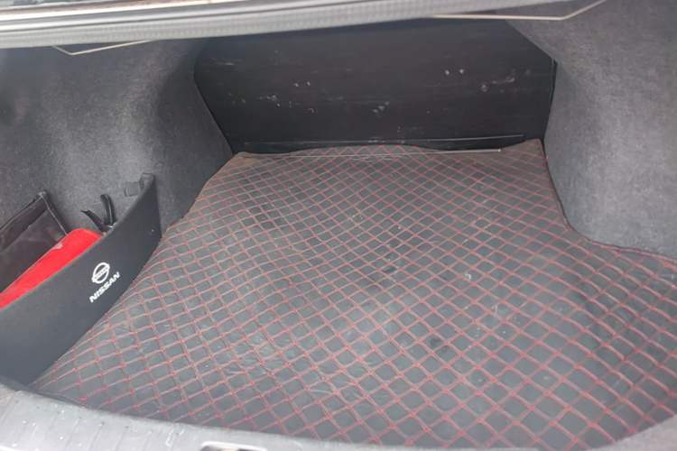 Used Nissan Sunny 2011 1.5XL CVT Luxury Edition Trunk