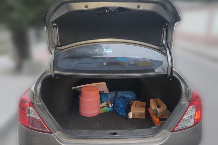 Used Nissan Sunny 2011 1.5XV CVT Deluxe Edition Trunk