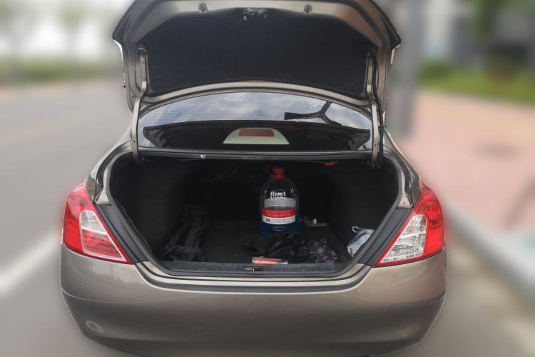 Used Nissan Sunny 2011 1.5XE Manual Comfort Edition Trunk