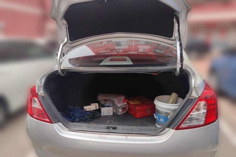 Used Nissan Sunny 2011 1.5XE Manual Comfort Edition Trunk