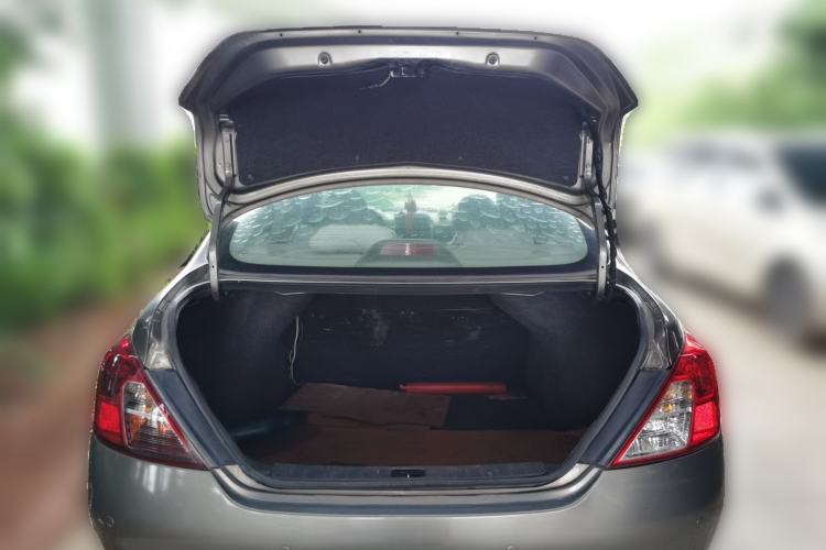 Used Nissan Sunny 2011 1.5XE Manual Comfort Edition Trunk
