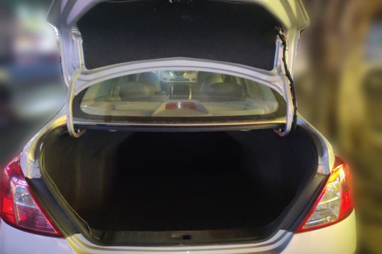 Used Nissan Sunny 2011 1.5XL Manual Deluxe Edition Trunk