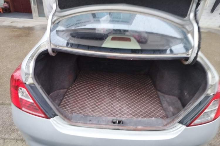 Used Nissan Sunny 2011 1.5XL CVT Luxury Edition Trunk