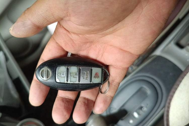 Used Nissan Sunny 2011 1.5XL CVT Luxury Edition Vehicle Key