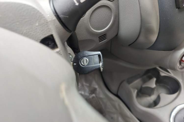 Used Nissan Sunny 2011 1.5XE CVT Comfort Edition Vehicle Key