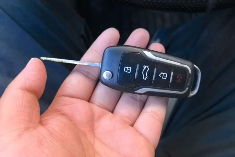 Used Nissan Sunny 2011 1.5XE CVT Comfort Edition Vehicle Key