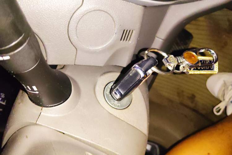 Used Nissan Sunny 2011 1.5XE CVT Comfort Edition Vehicle Key