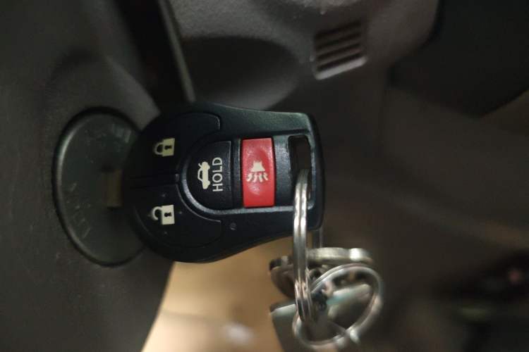 Used Nissan Sunny 2011 1.5XE CVT Comfort Edition Vehicle Key