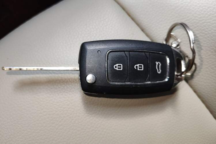 Used Nissan Sunny 2011 1.5XE CVT Comfort Edition Vehicle Key