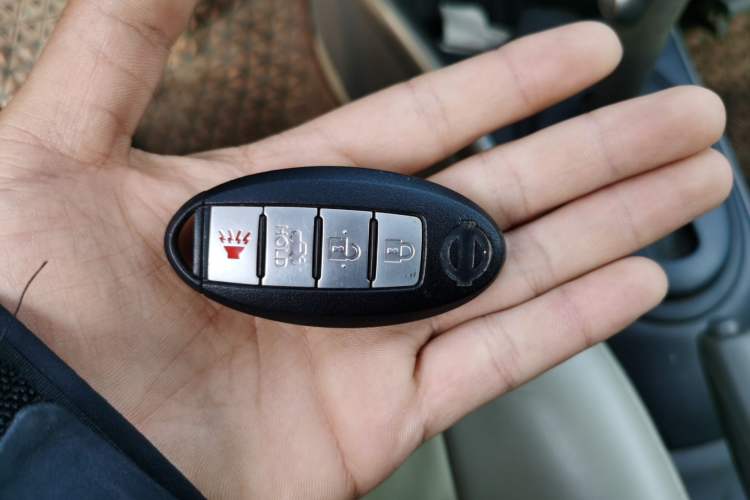 Used Nissan Sunny 2011 1.5XL CVT Luxury Edition Vehicle Key