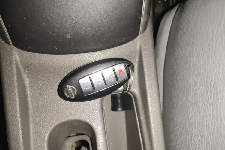 Used Nissan Sunny 2011 1.5XL Manual Deluxe Edition Vehicle Key