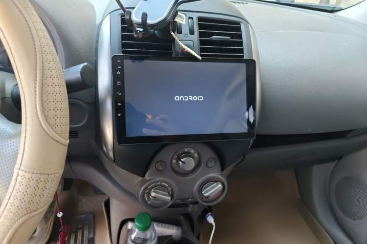 Used Nissan Sunny 2011 1.5XE CVT Comfort Edition Audio And AC Panel