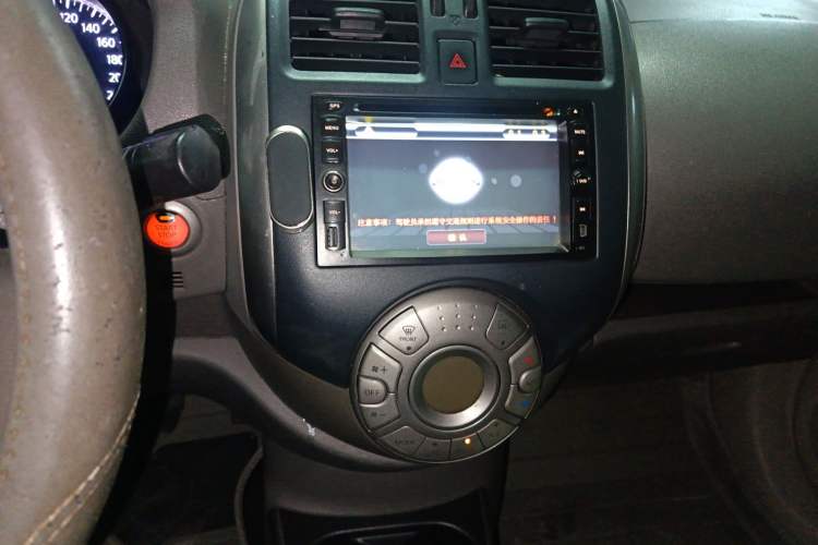 Used Nissan Sunny 2011 1.5XV CVT Deluxe Edition Audio And AC Panel