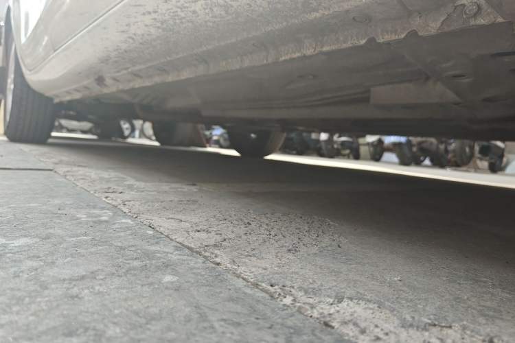Used Nissan Sunny 2011 1.5XL Manual Deluxe Edition Chassis Front Right