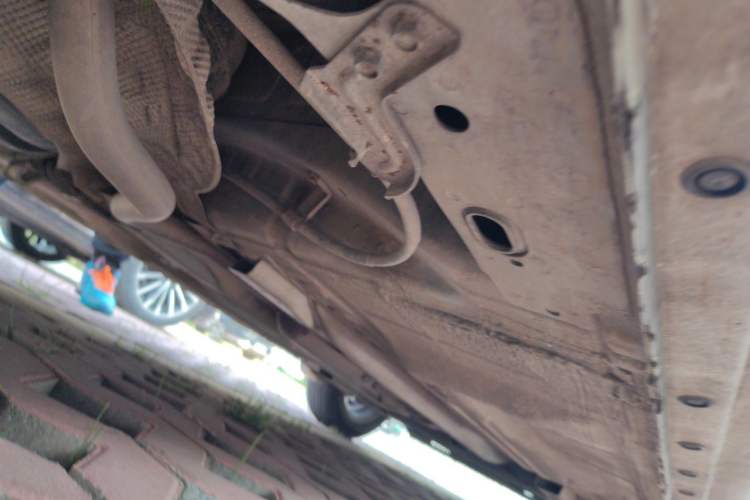 Used Nissan Sunny 2011 1.5XE Manual Comfort Edition Chassis Rear Right