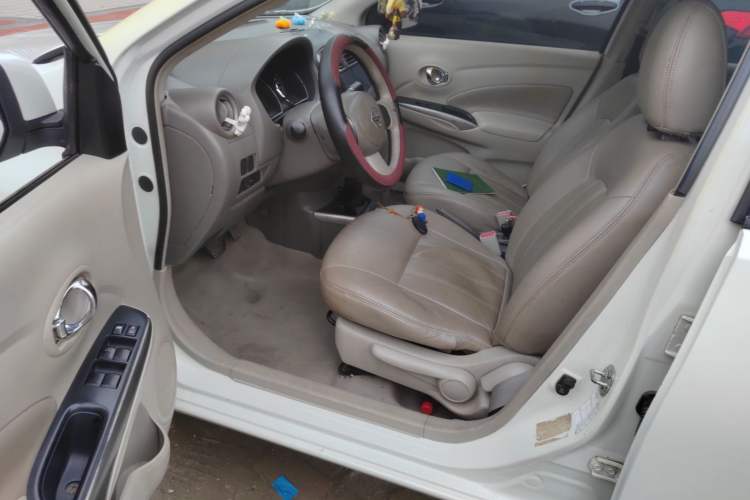 Used Nissan Sunny 2011 1.5XL CVT Luxury Edition Driver Seat