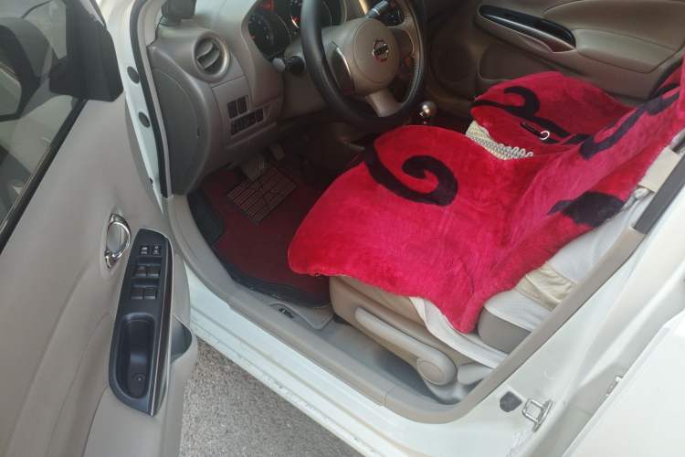 Used Nissan Sunny 2011 1.5XV CVT Deluxe Edition Driver Seat