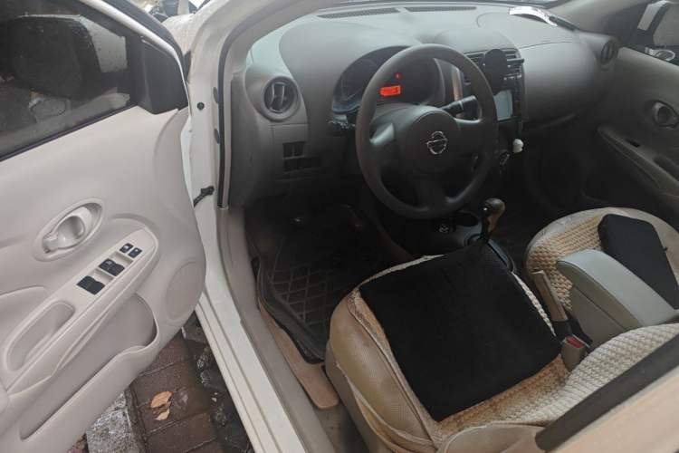 Used Nissan Sunny 2011 1.5XE CVT Comfort Edition Driver Seat