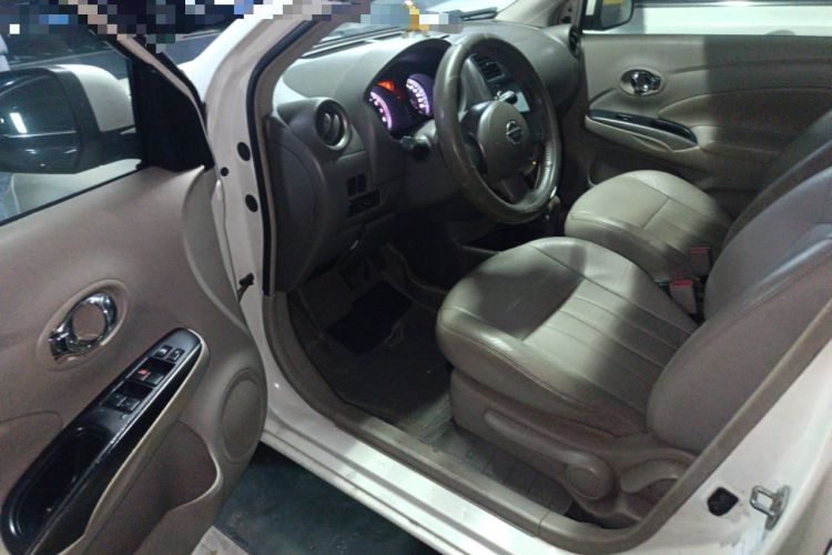 Used Nissan Sunny 2011 1.5XV CVT Deluxe Edition Driver Seat