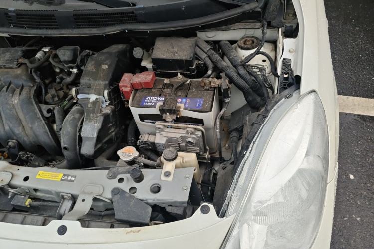 Used Nissan Sunny 2011 1.5XE CVT Comfort Edition Engine Bay Left