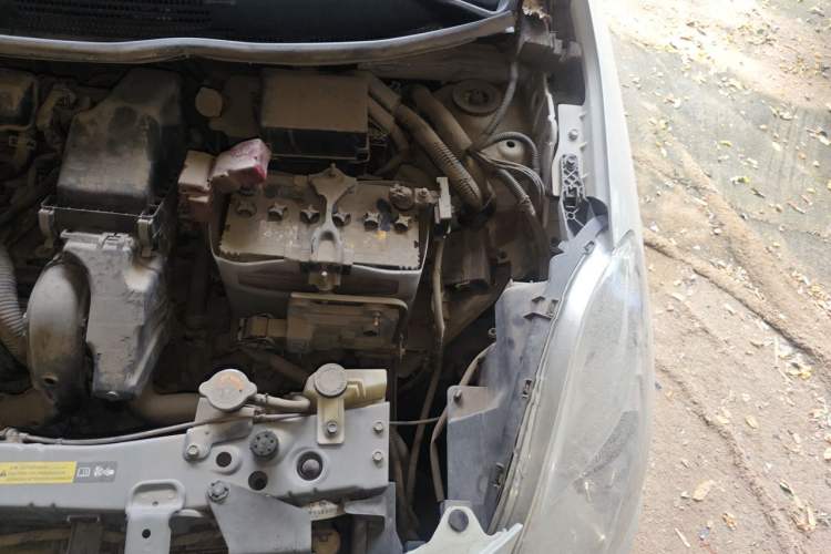 Used Nissan Sunny 2011 1.5XE CVT Comfort Edition Engine Bay Left