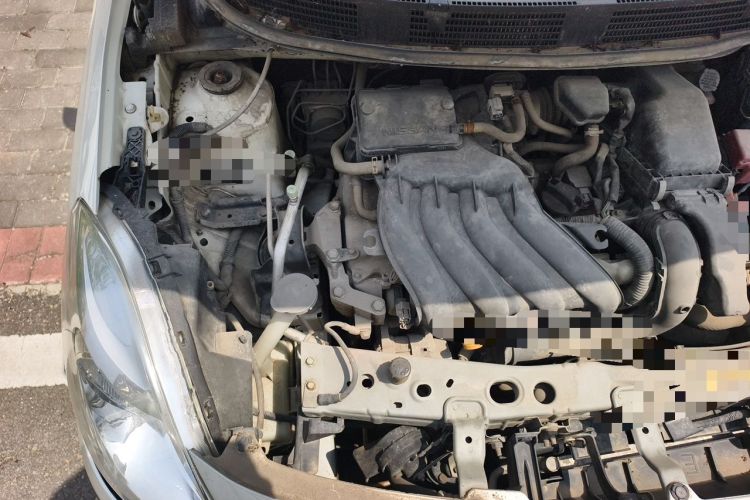 Used Nissan Sunny 2011 1.5XE Manual Comfort Edition Engine Bay Right