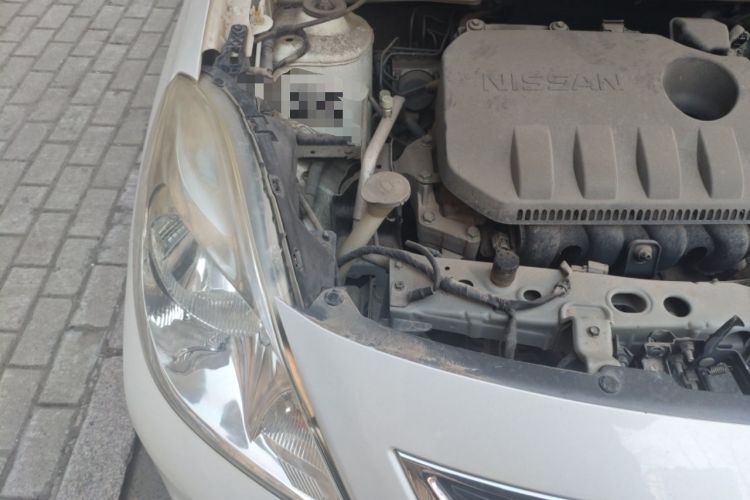 Used Nissan Sunny 2011 1.5XV CVT Deluxe Edition Engine Bay Right