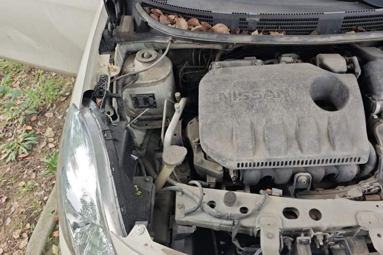 Used Nissan Sunny 2011 1.5XL CVT Luxury Edition Engine Bay Right