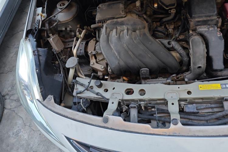 Used Nissan Sunny 2011 1.5XE CVT Comfort Edition Engine Bay Right