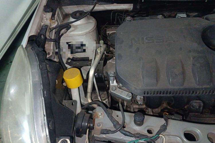 Used Nissan Sunny 2011 1.5XV CVT Deluxe Edition Engine Bay Right