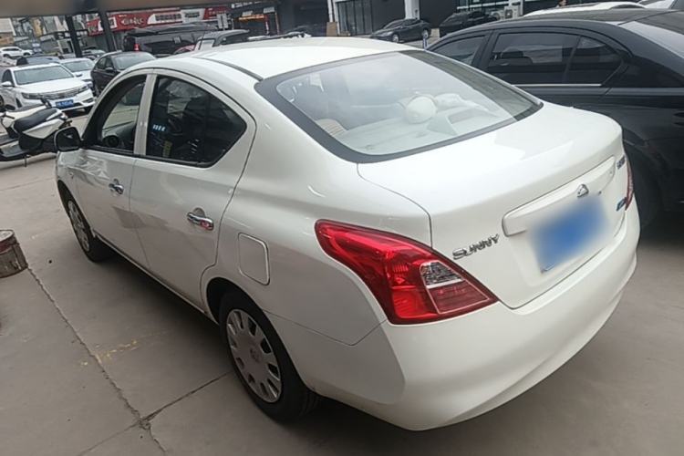Used Nissan Sunny 2011 1.5XE CVT Comfort Edition Exterior 2