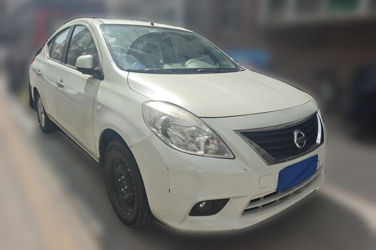 Used Nissan Sunny 2011 1.5XL Manual Deluxe Edition Front Right 45 Deg