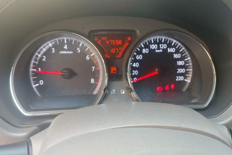 Used Nissan Sunny 2011 1.5XV CVT Deluxe Edition Instrument Cluster