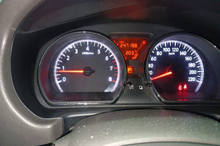 Used Nissan Sunny 2011 1.5XV CVT Deluxe Edition Instrument Cluster