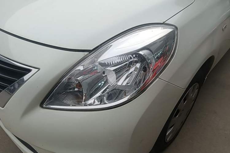 Used Nissan Sunny 2011 1.5XE CVT Comfort Edition Left Front Headlight