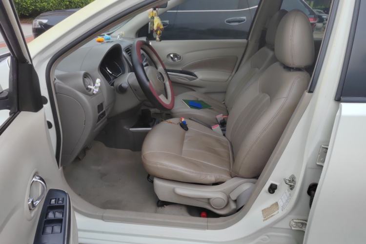 Used Nissan Sunny 2011 1.5XL CVT Luxury Edition Left Front Seat