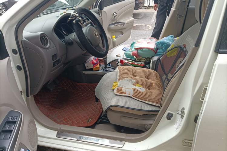 Used Nissan Sunny 2011 1.5XL CVT Luxury Edition Left Front Seat