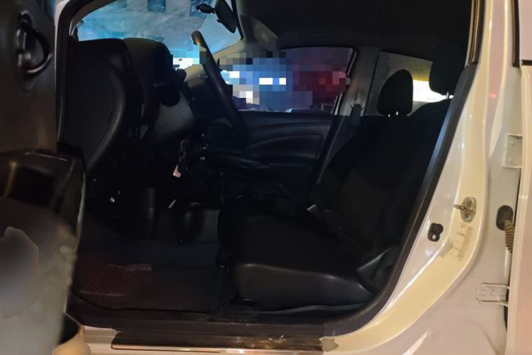 Used Nissan Sunny 2011 1.5XE CVT Comfort Edition Left Front Seat