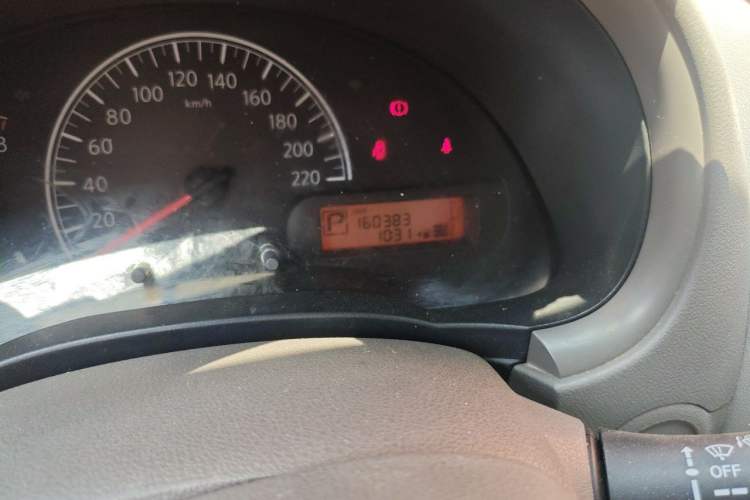 Used Nissan Sunny 2011 1.5XE CVT Comfort Edition Odometer Close Up