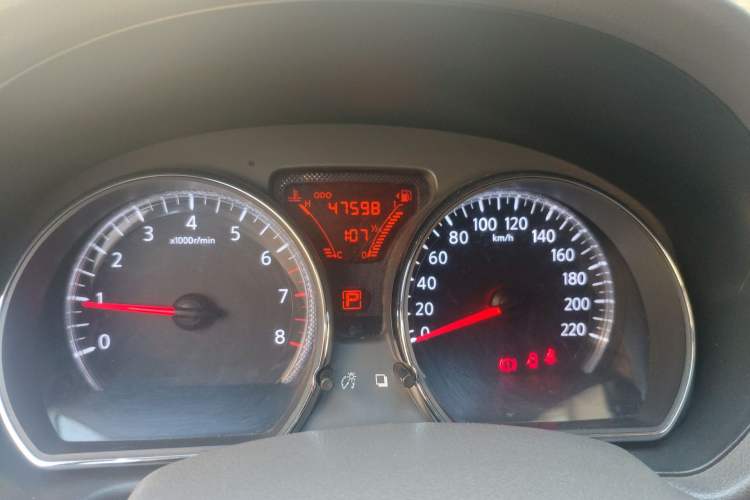 Used Nissan Sunny 2011 1.5XV CVT Deluxe Edition Odometer Close Up