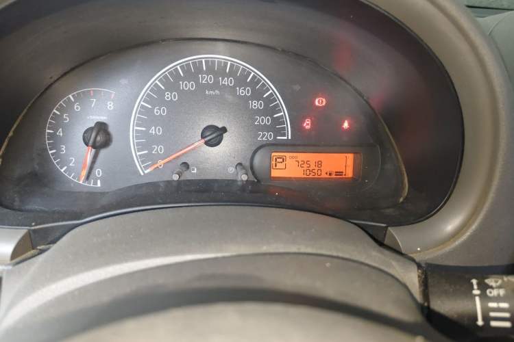 Used Nissan Sunny 2011 1.5XE CVT Comfort Edition Odometer Close Up