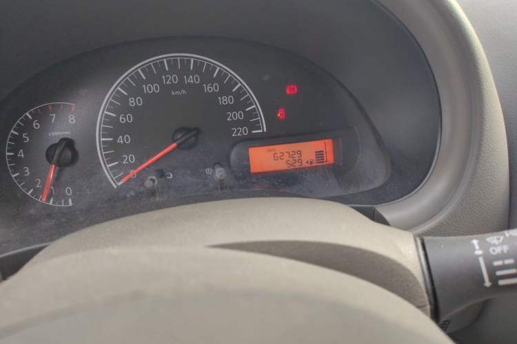 Used Nissan Sunny 2011 1.5XE Manual Comfort Edition Odometer Close Up