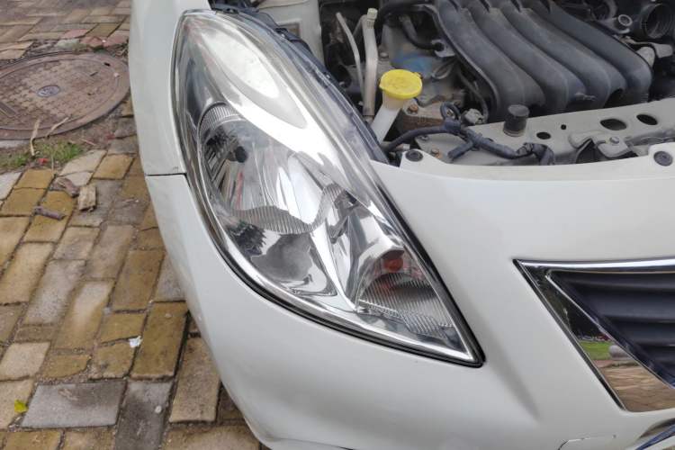 Used Nissan Sunny 2011 1.5XL CVT Luxury Edition Right Front Headlight