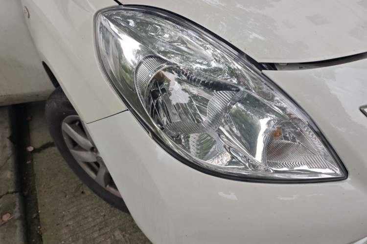 Used Nissan Sunny 2011 1.5XL CVT Luxury Edition Right Front Headlight